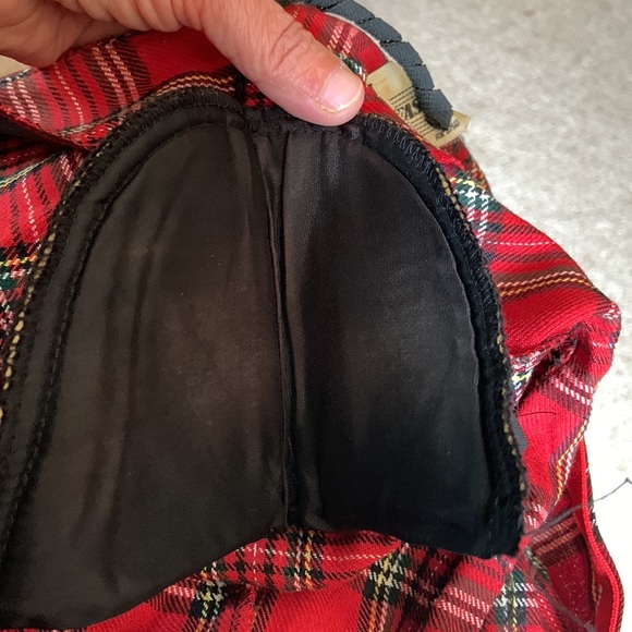 Vintage 1980s red tartan plaid with velvet accents, size 10 tea length dress - Picture 9 of 16